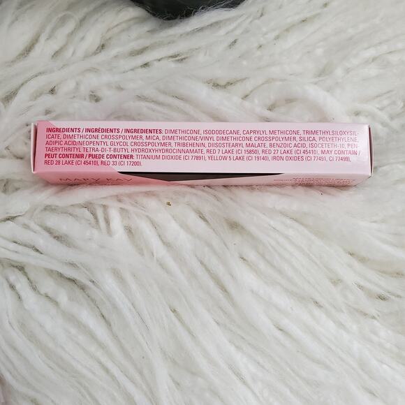 Mary Kay Rich Espresso Matte Liquid Lipstick - Picture 3 of 6